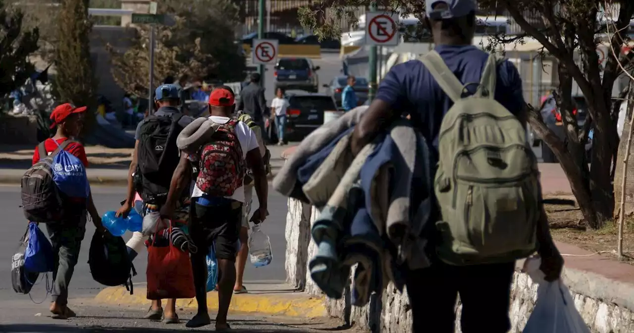 Autoridades interceptan a 174 migrantes que viajaban hacinados en Chiapas