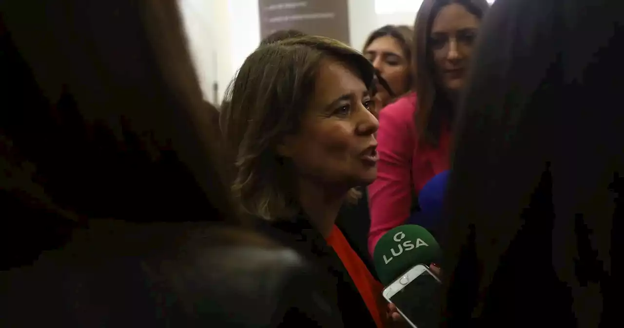 “Não ouçam uma despedida”: Catarina Martins sai da liderança com promessa de futuro político e acerto de contas com o PS