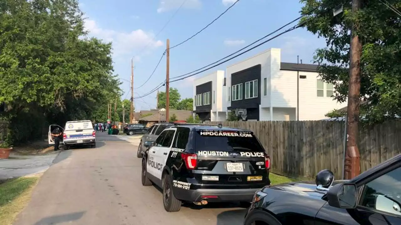 4-year-old boy dies after getting stuck inside hot car in Houston