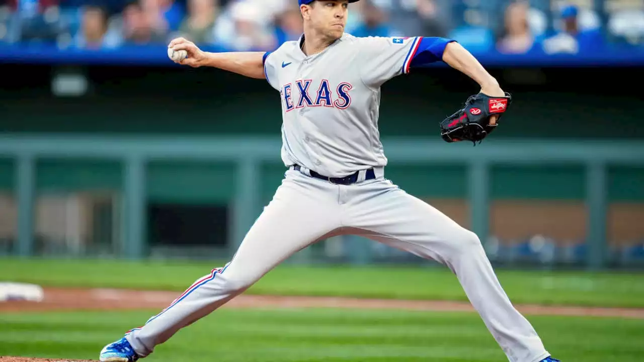 Injured Rangers righty deGrom looks 'pretty good' in bullpen session