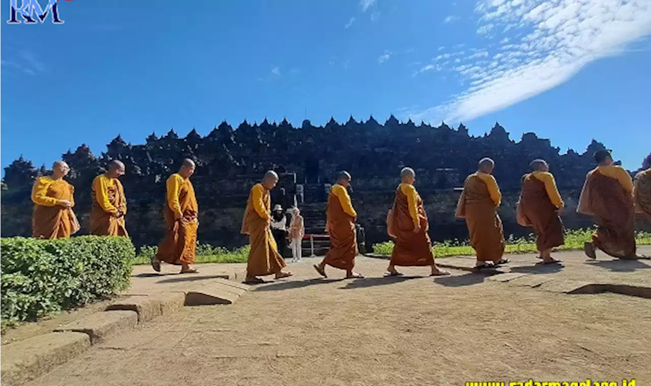 Peringati 1.999 Tahun Borobudur, Biksu Ritual Dharmayatra Adi Buddha