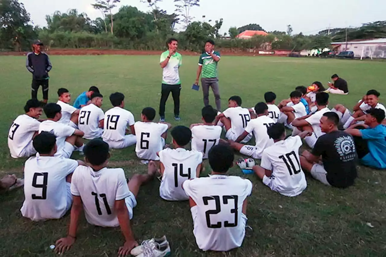 Persiapan Tim Sepak Bola Kota Pasuruan di Pra Porprov Terganggu Finansial