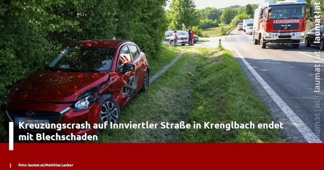 Kreuzungscrash auf Innviertler Straße in Krenglbach endet mit Blechschaden | laumat|at