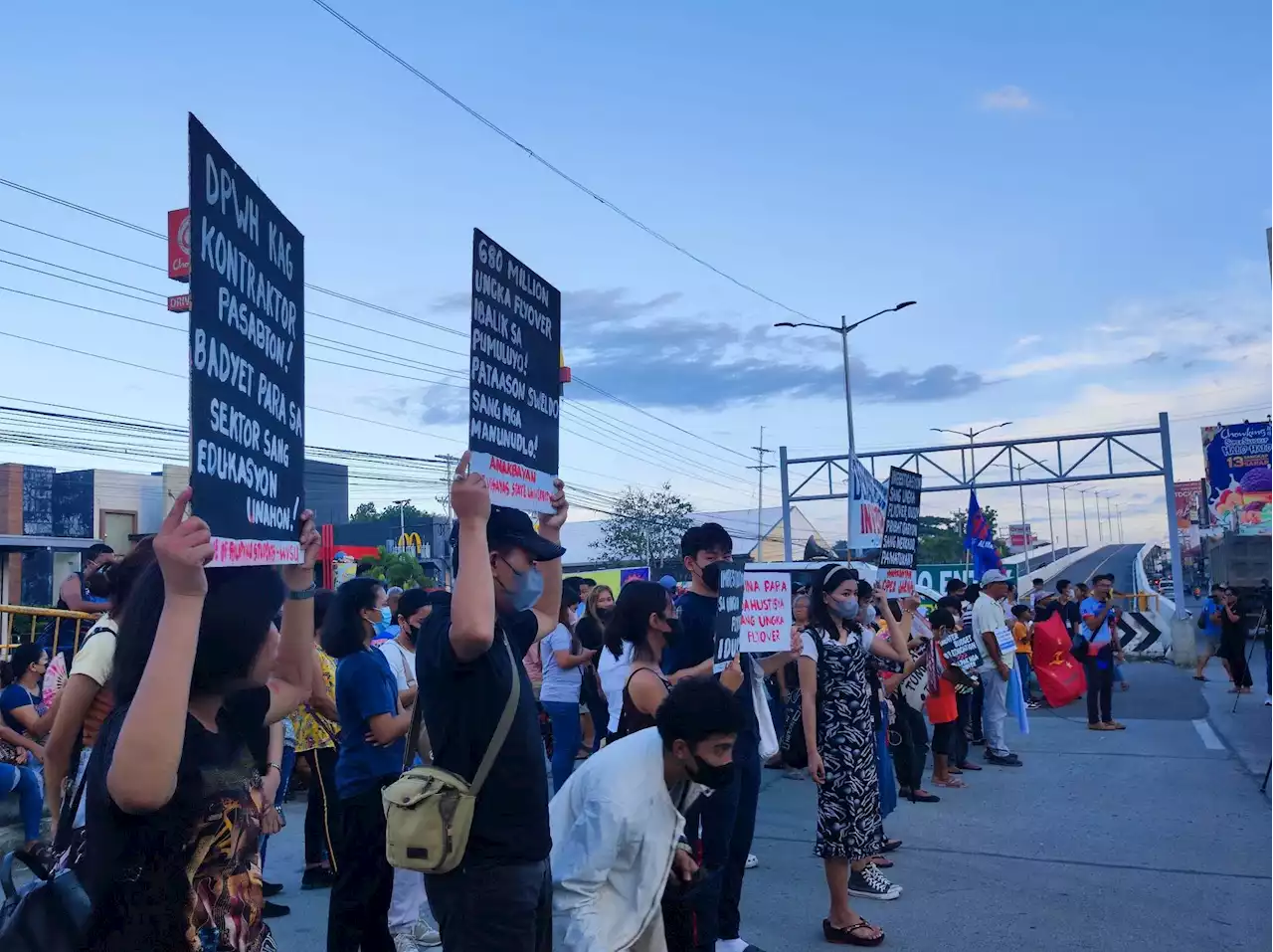 Iloilo town council turns to Senate, asks probe into defective flyover