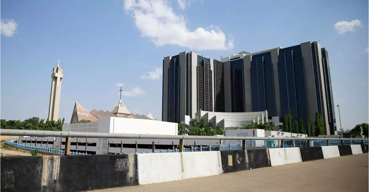 Nigeria's Senate approves bill to raise government borrowing from central bank