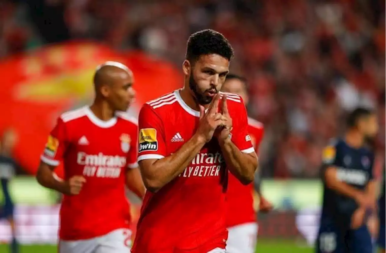 Benfica é campeão depois de vencer o Santa Clara por 3-0