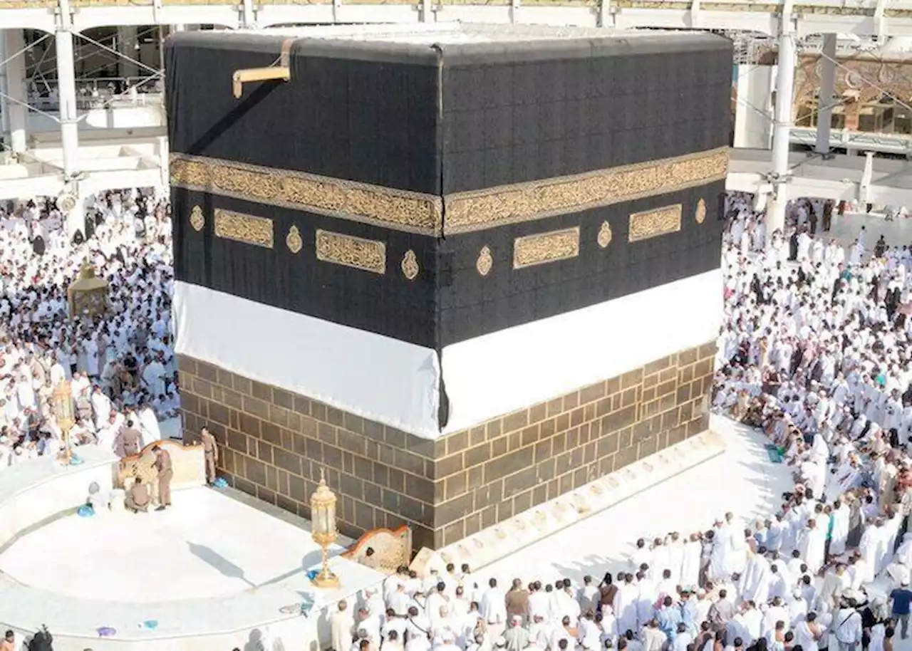 Doa Melihat Ka'bah ketika Berangkat Haji atau Umrah