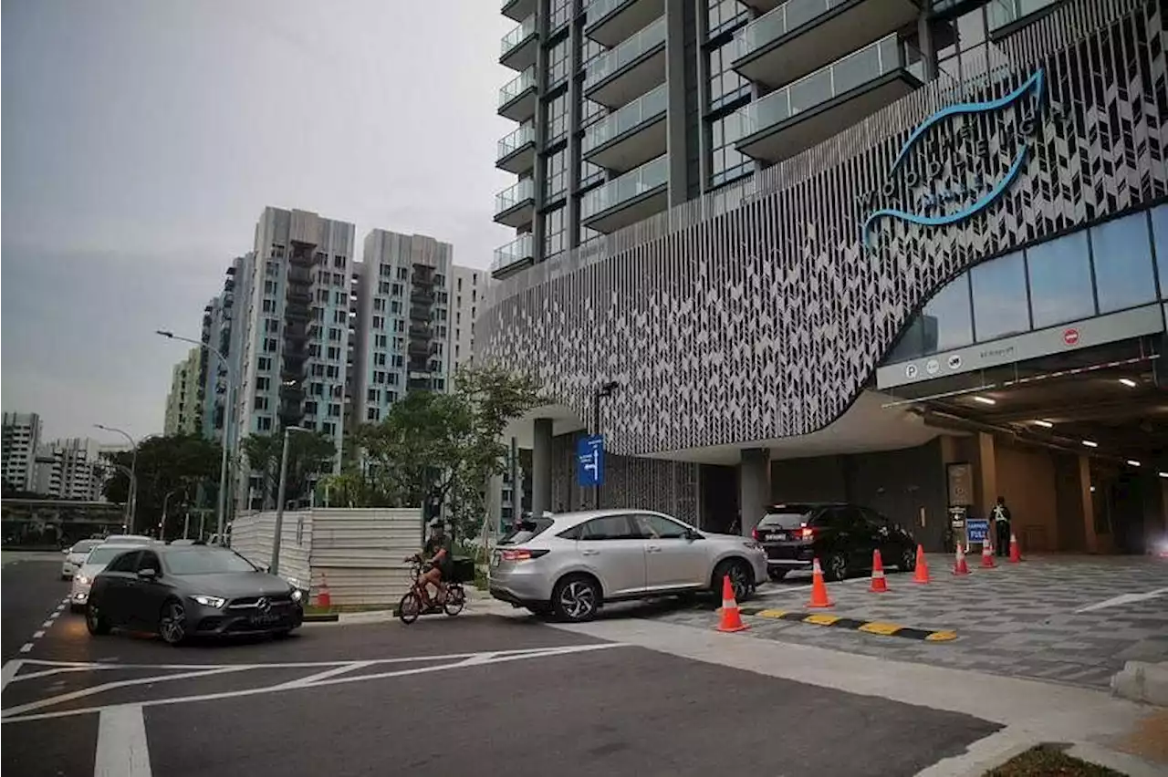 Congestion at Woodleigh Residences and Mall carpark entrance leaves residents frustrated