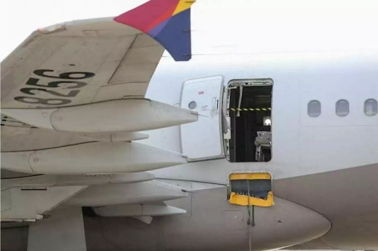 Man opens Asiana plane door in mid-air as he was ‘uncomfortable’