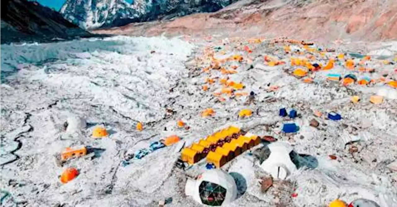 Mt Everest climber Awang Iskandar laid to rest in Sabah