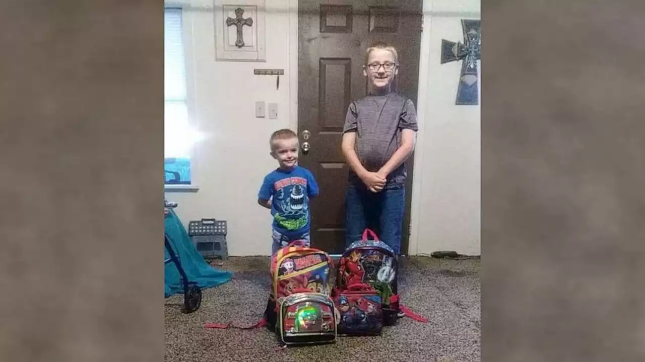 Brothers survive lightning strike that kills their dad