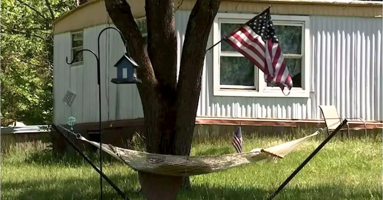 Parents charged after seven kids found in rancid home with rats