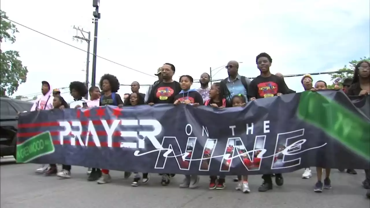 'Our youth matter': Brandon Johnson, South Side residents attend peace walk to combat violence