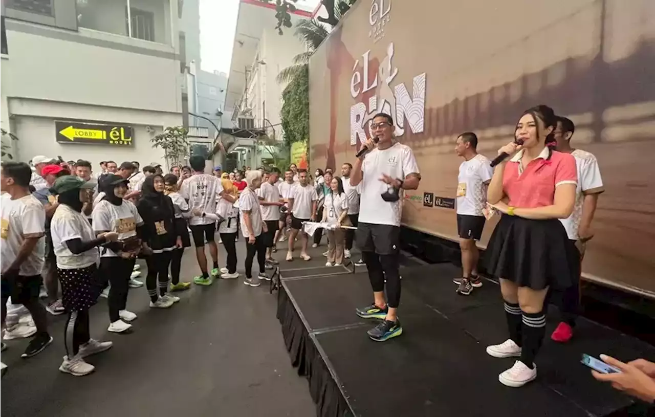 Sandiaga Uno Lepas Fun Run yang Digelar eL Hotel Bandung