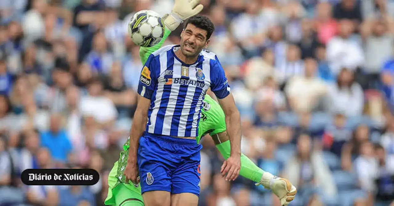 FC Porto cumpre dever em vão e ajuda a afastar Vitória do 'top 5'