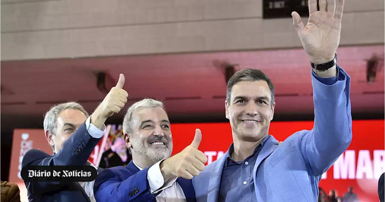 Sánchez e Feijóo no ensaio geral para as eleições legislativas em Espanha