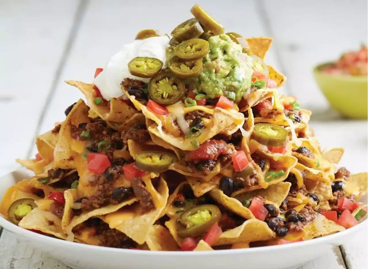 8 Restaurant Chains That Serve the Best Nachos