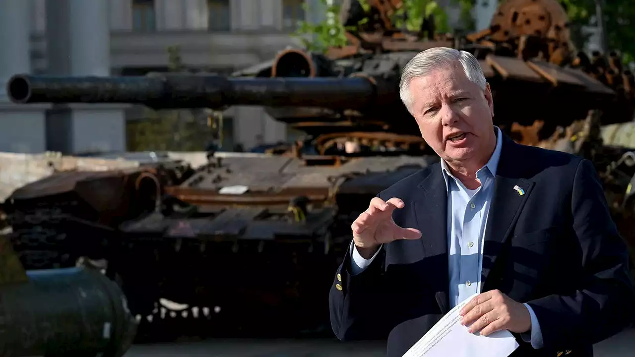 Lindsey Graham warns Kevin McCarthy on debt ceiling deal: 'Biggest winner of Biden defense budget is China'