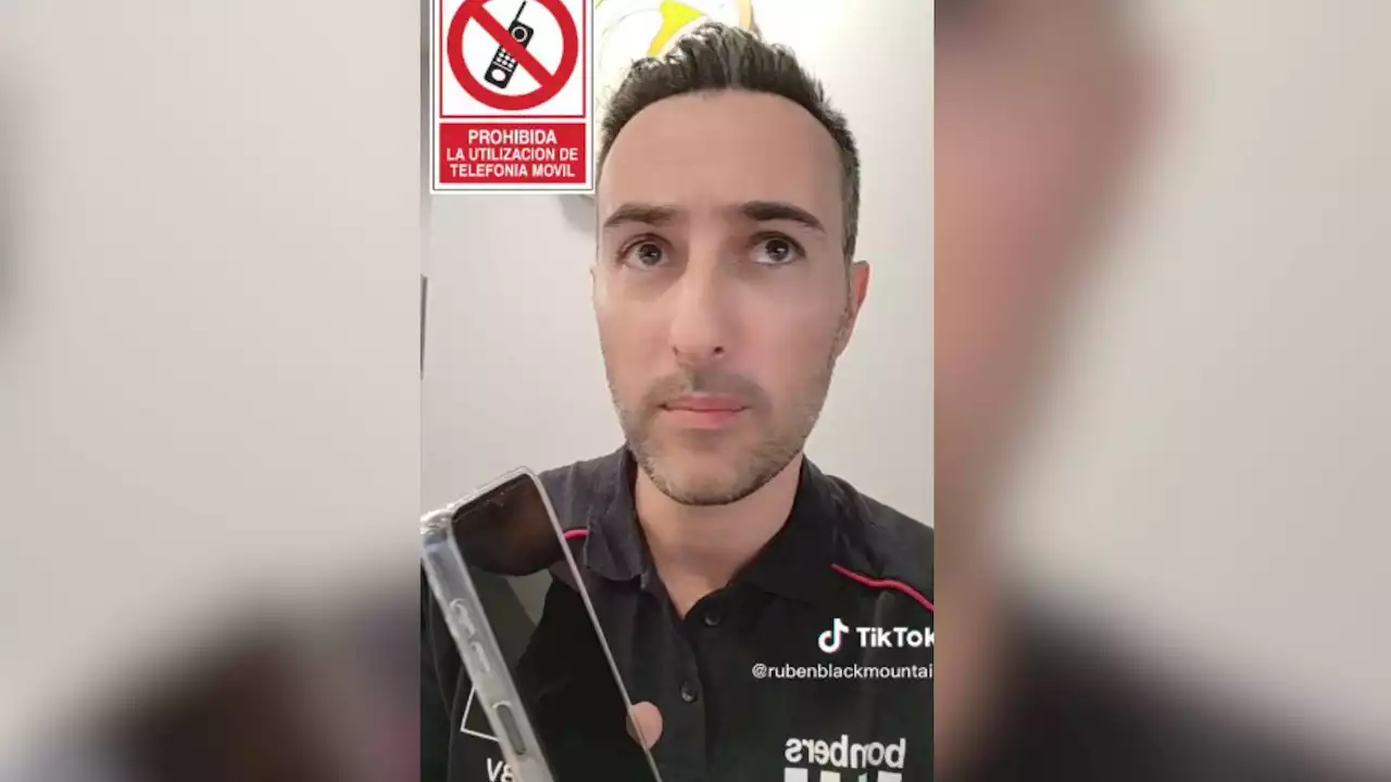 Un bombero explica el curioso motivo por el que no se pueden usar los teléfonos en las gasolineras: 'Seguridad ante todo'