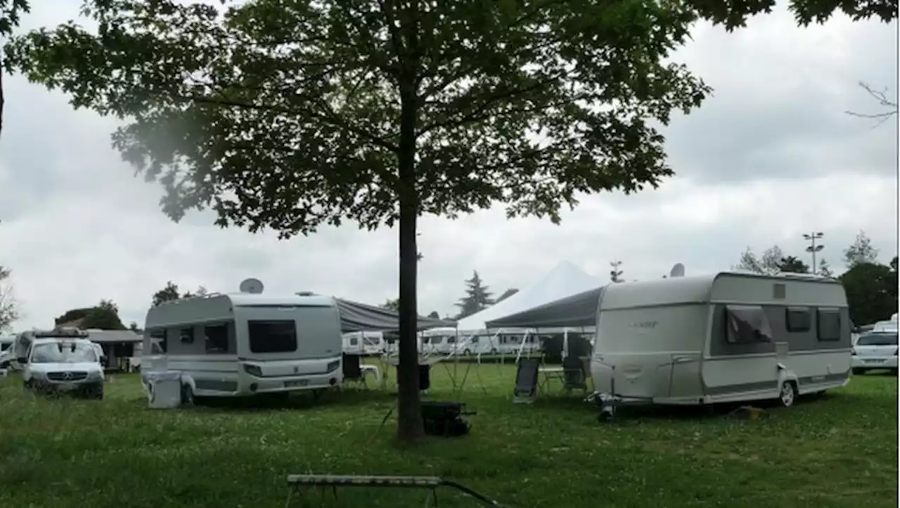 Des gens du voyage s'installent dans un grand parc à Castanet, élus et riverains 'atterrés'