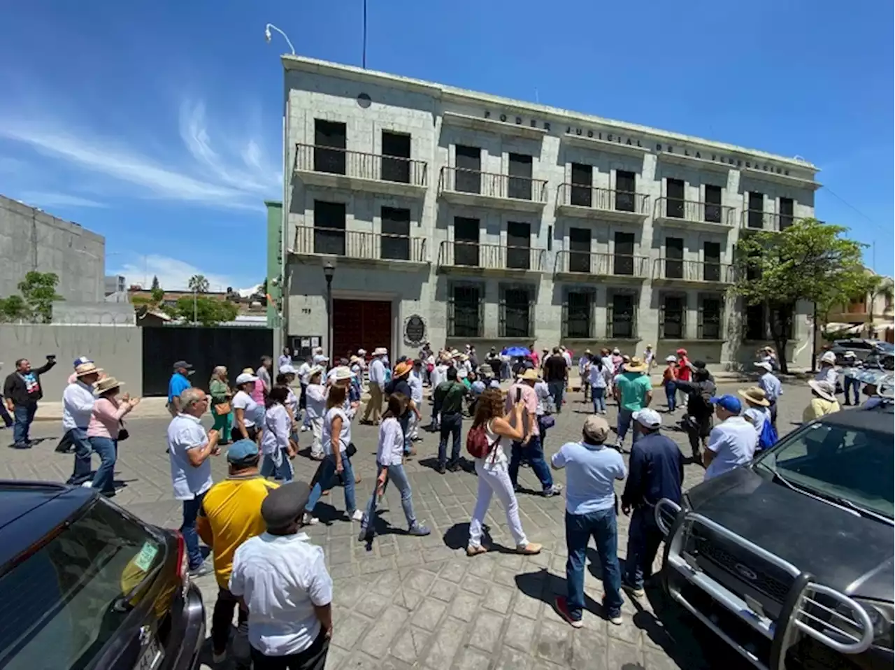 Fracasa en Oaxaca marcha en defensa de la SCJN