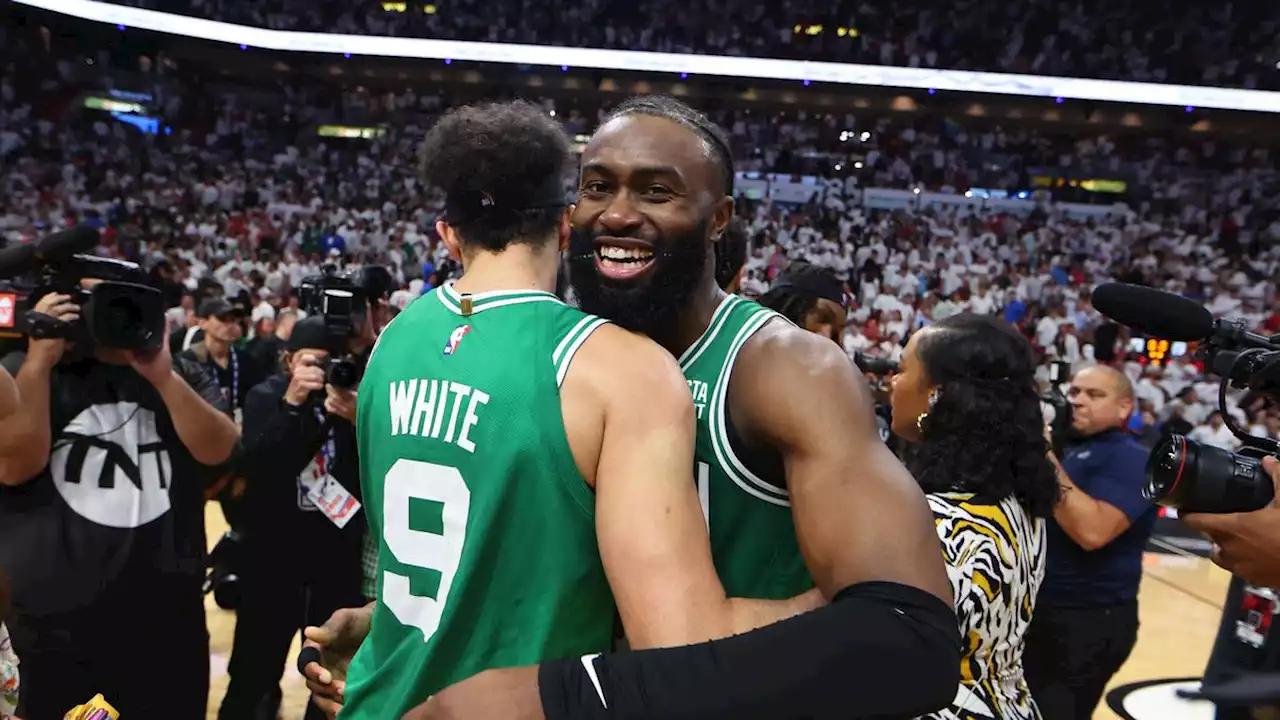 Final Wilayah NBA: Colekan Detik Akhir Derrick White Bikin Celtics Paksa Heat Mainkan Game 7