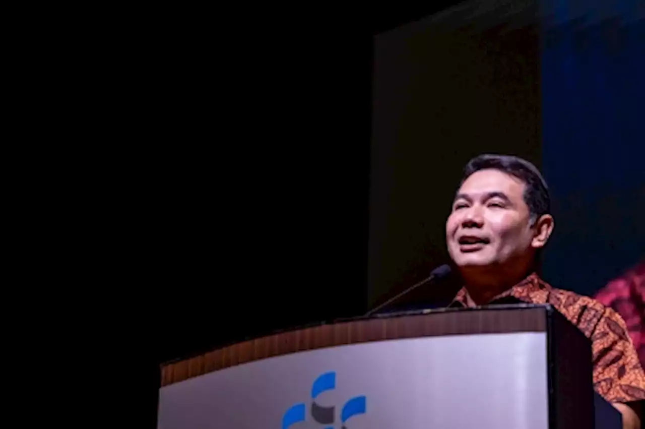 Rafizi: No plans to revise Malaysia’s economic growth projection