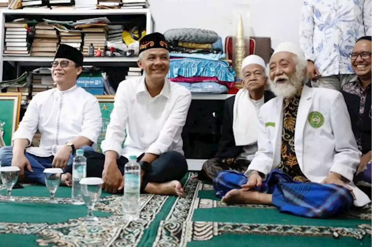 Melawat ke Banten, Ganjar Pranowo Sowan ke Abuya Muhtadi