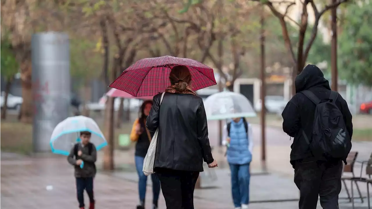 Casi una treintena de provincias de diez comunidades autónomas, en aviso amarillo por fuertes lluvias y tormentas