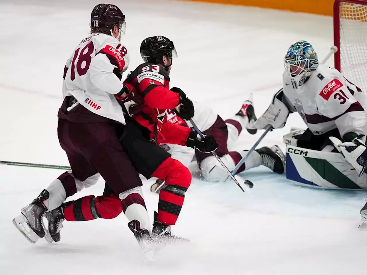 Adam Fantilli scores winner as Canada books place in gold medal game