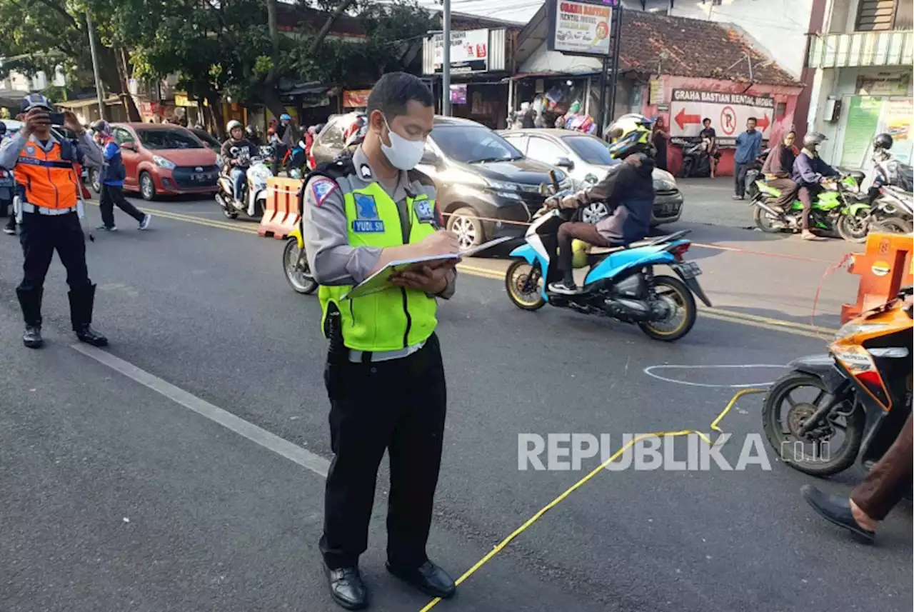 Dua Pejalan Kaki Tewas Tertabrak Motor di Bandung |Republika Online