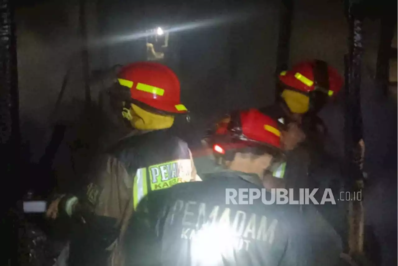 Kios Terbakar di Pasar Guntur Garut Dibenahi, Pedagang akan Direlokasi Sementara |Republika Online