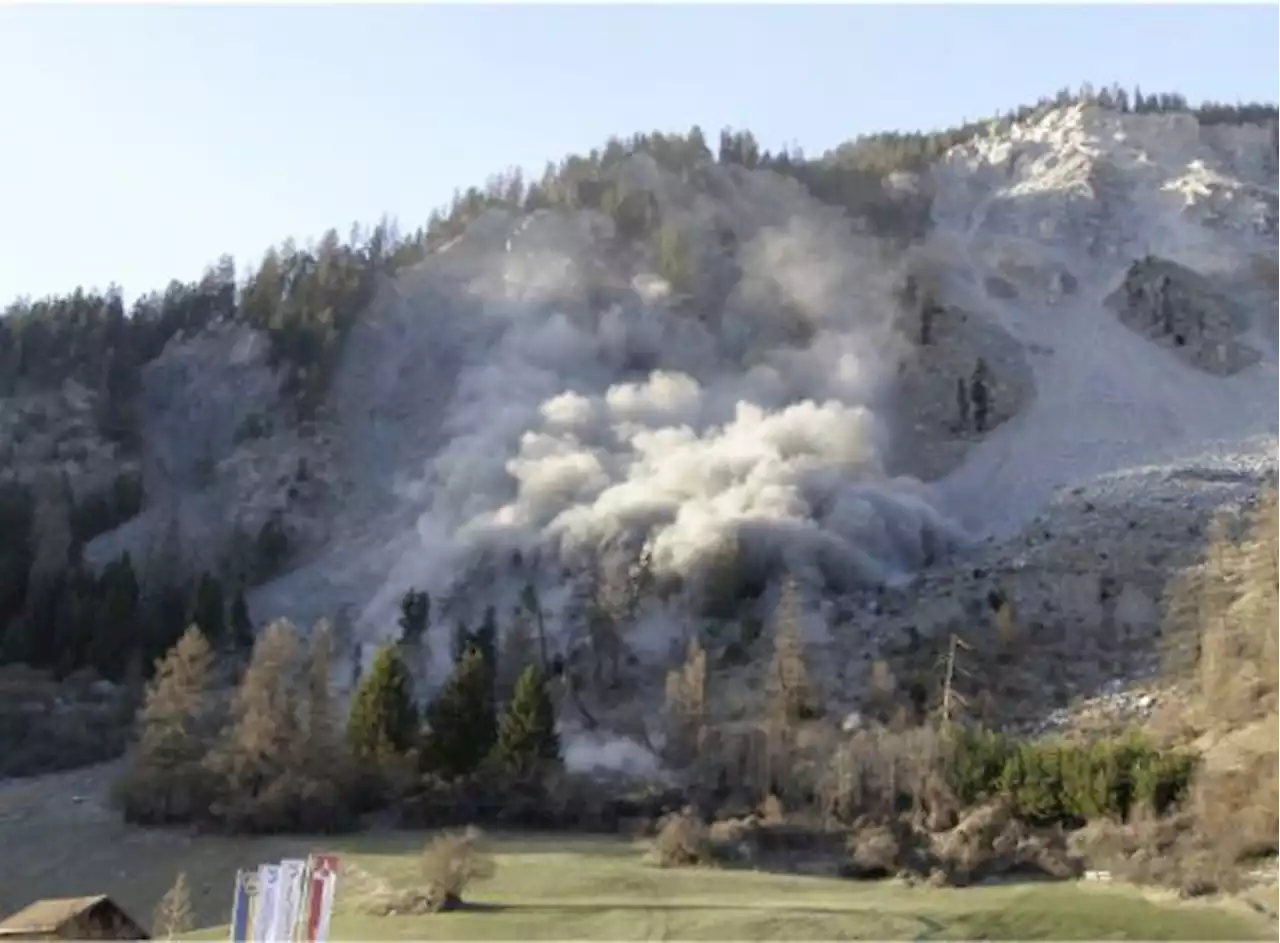 Brienz GR: Geschwindigkeit der Felsmassen verdreifacht - Schweizer Bauer