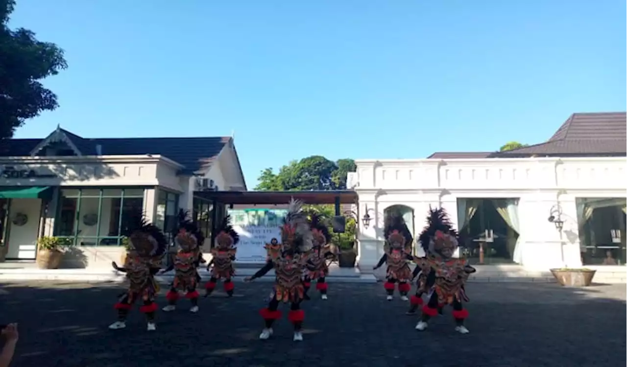 Pelajar Boyolali Kenalkan Tarian Khas Kaki Gunung Merapi Merbabu di CFD Solo