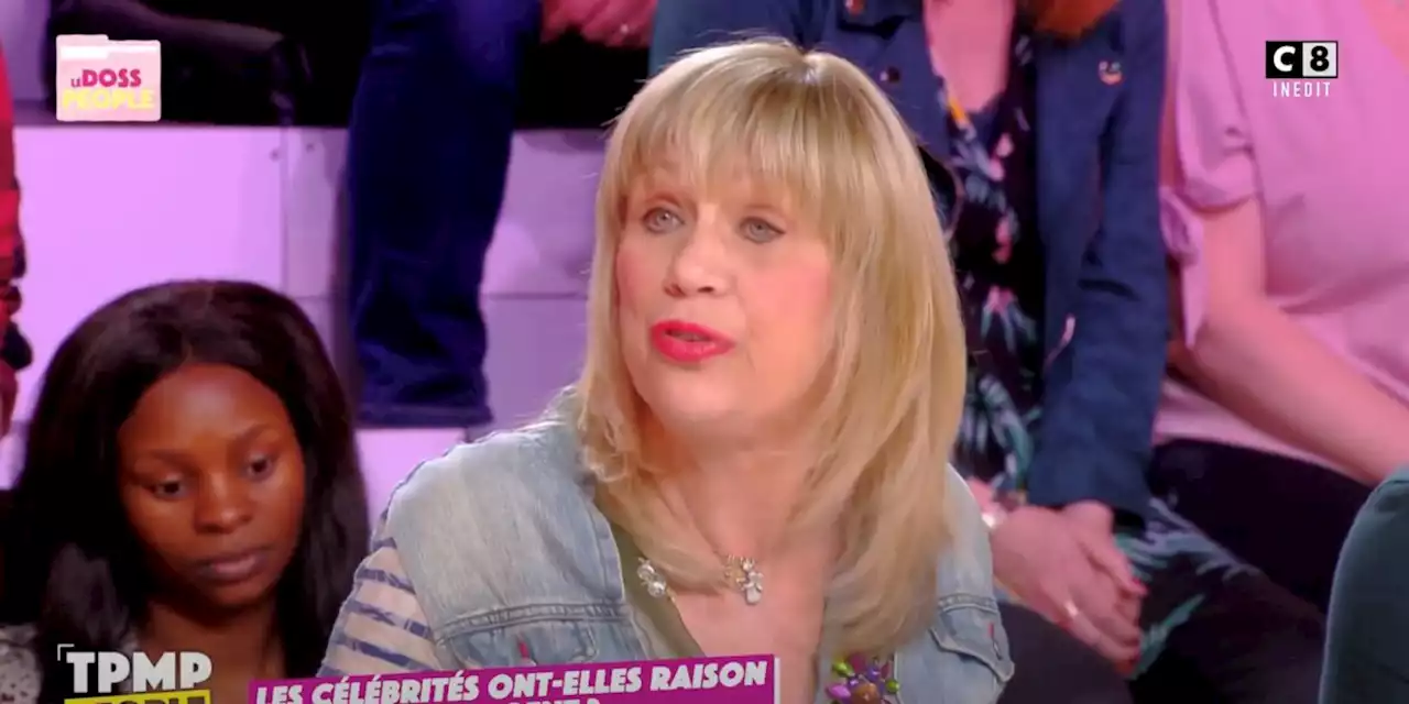 “J’ai une retraite ridicule” : la chanteuse Stone cash sur l’argent et la façon dont elle vit