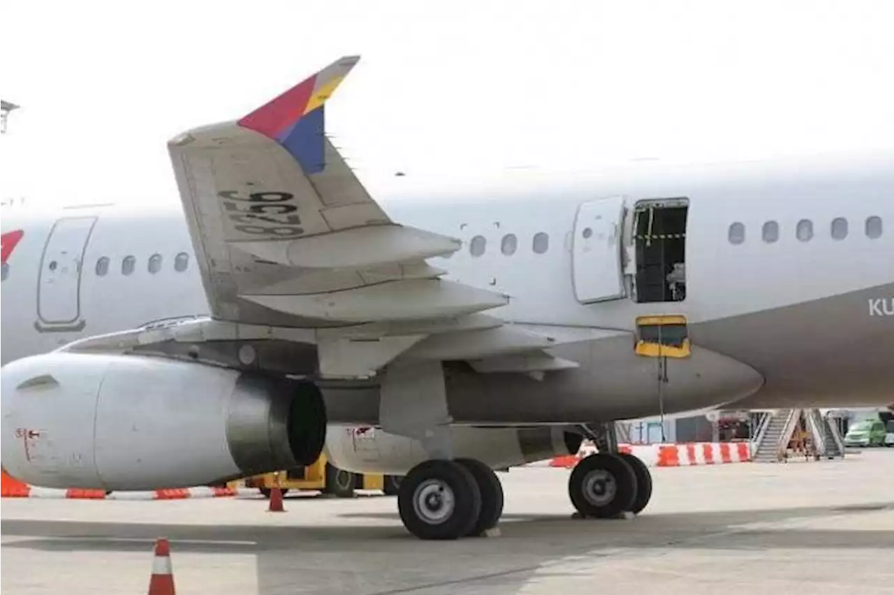 Asiana Airlines stops sale of some seats next to emergency exit after door-opening accident