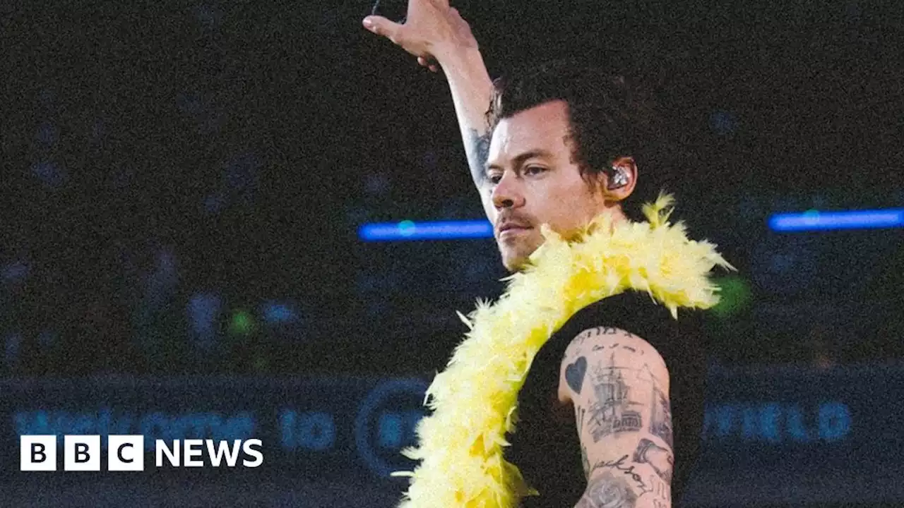 Harry Styles sets Scottish stadium concert record at Murrayfield