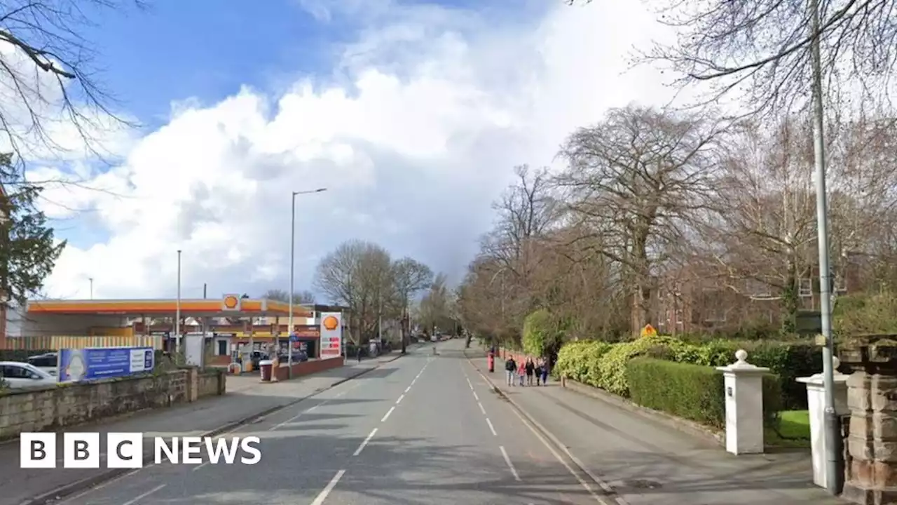 Wolverhampton: Murder probe as man dies 'following disorder'