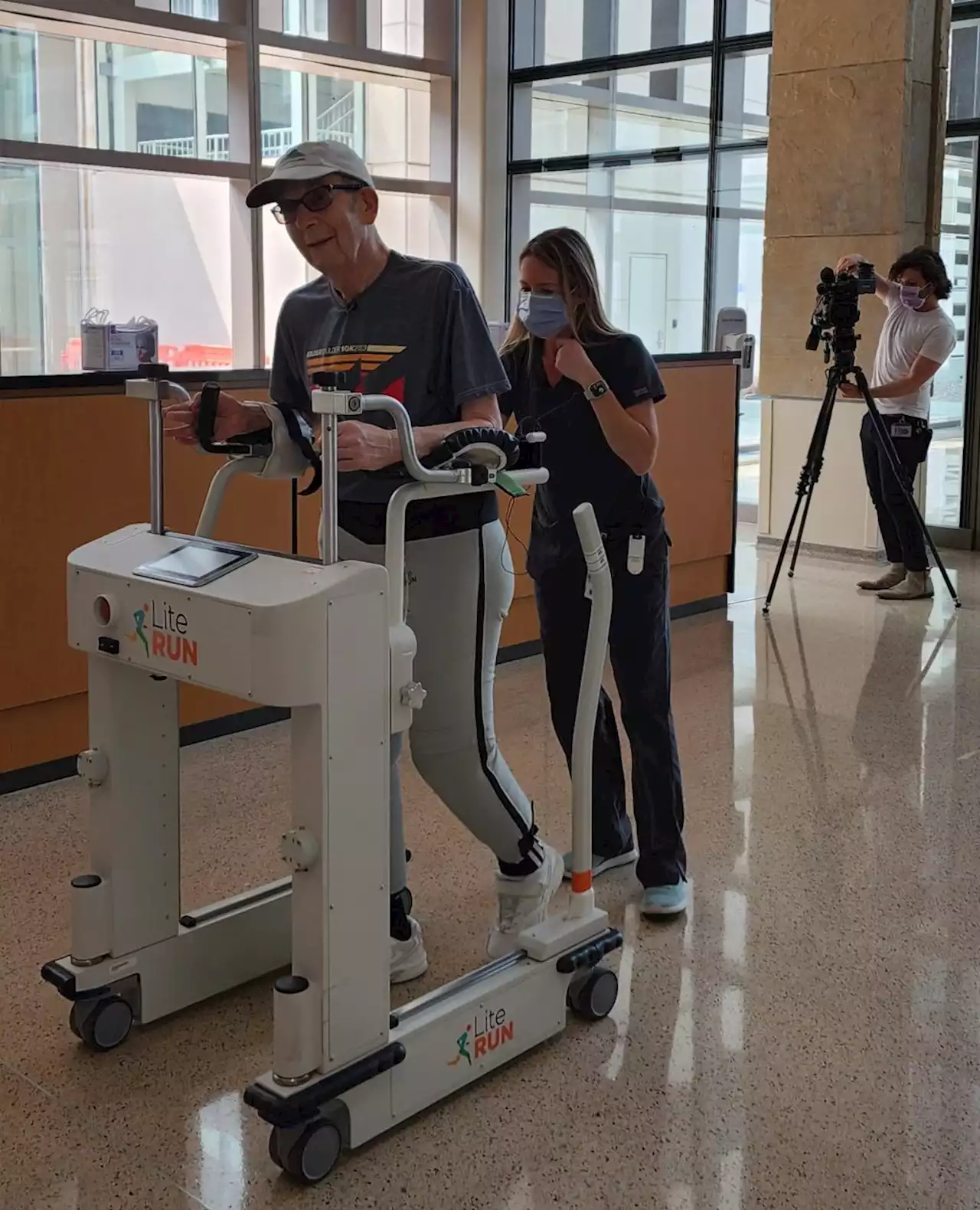 Disabled veteran to walk in Bolder Boulder with assistance of special walker