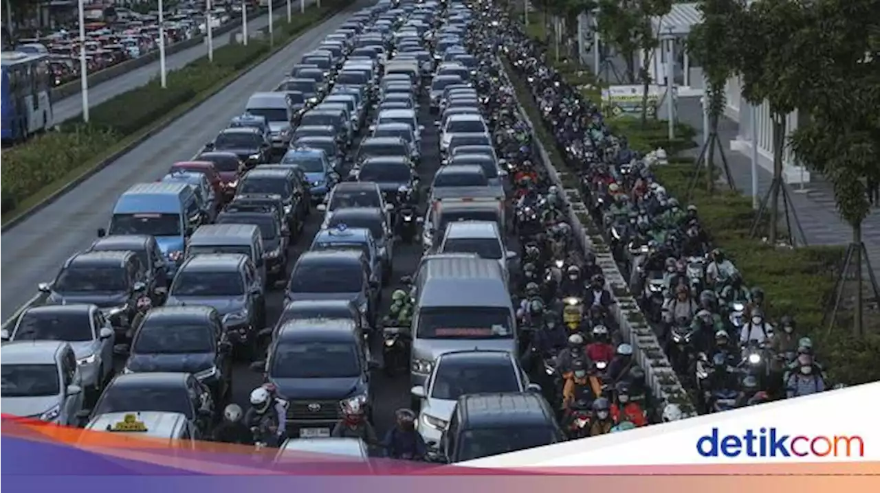 Disiapkan buat KTT ASEAN, Seberapa Ampuh WFH Pangkas Kemacetan?