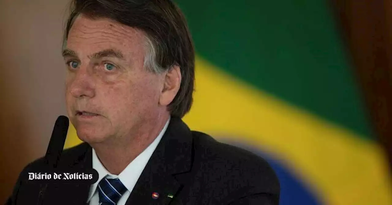 Bolsonaro terá provocado calote milionário em banco público para tentar vencer eleição no Brasil