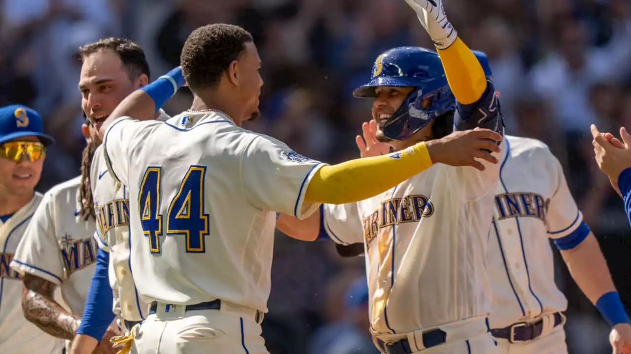 Suárez's 3-run homer lifts Mariners over Pirates 6-3 in 10 innings