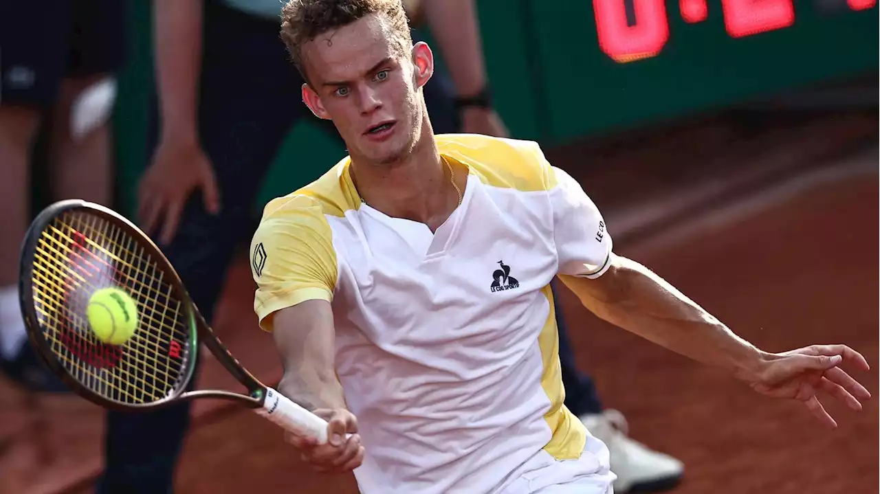 Roland-Garros 2023 : Luca Van Assche signe des débuts idylliques contre Marco Cecchinato et file au deuxième tour