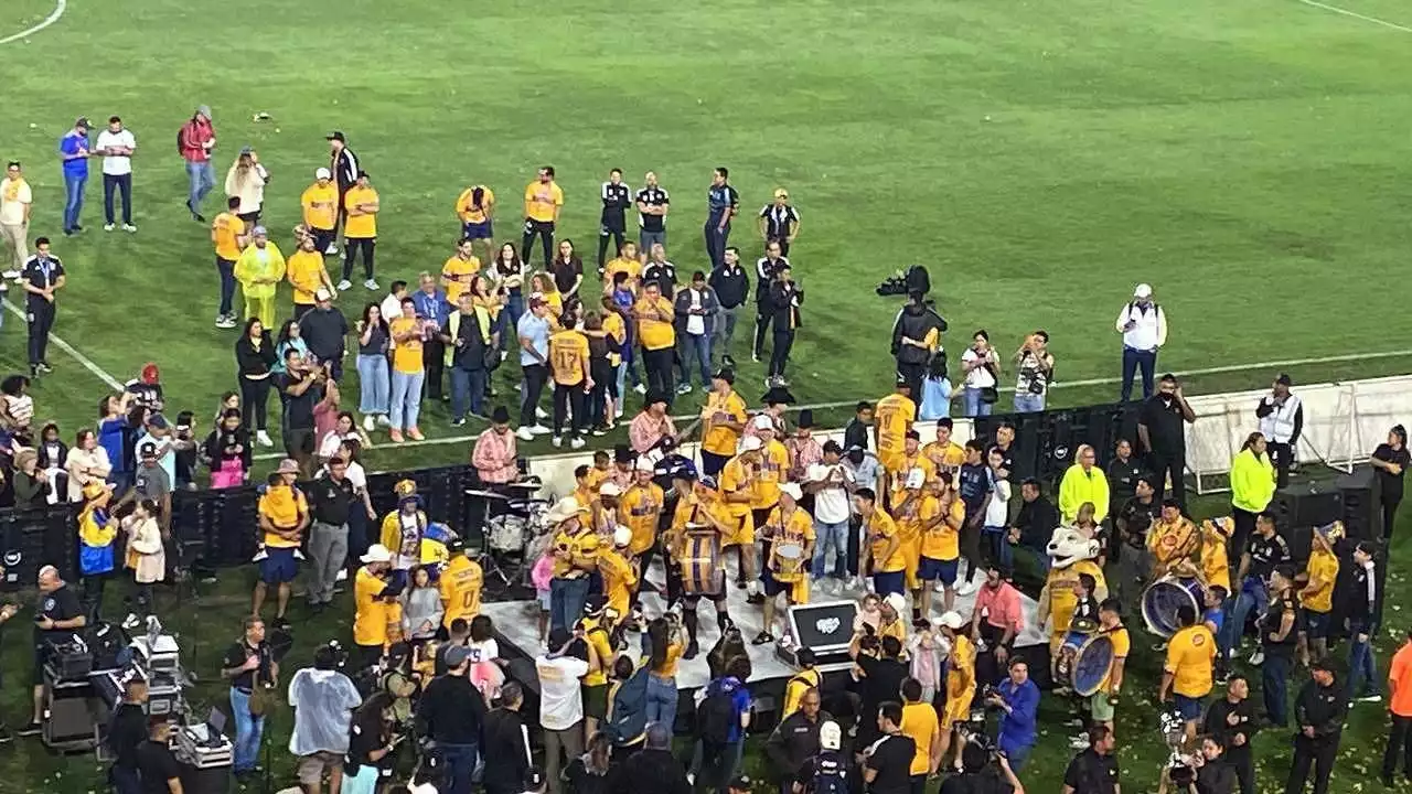 Tigres celebró de madrugada el título del Clausura 2023 en el Estadio Universitario