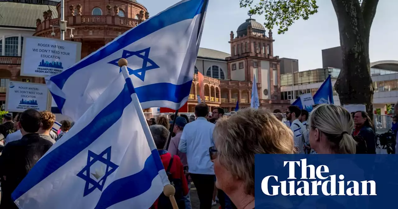 Protesters accuse Roger Waters of antisemitism ahead of Frankfurt gig