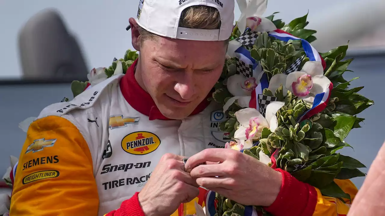 Josef Newgarden's Indy 500 ring falls apart while kissing the bricks