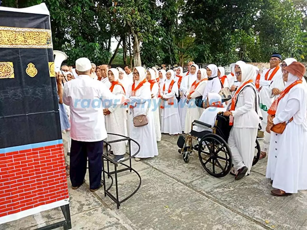 KBIHU Al Haromain Praktik Simulasi Haji