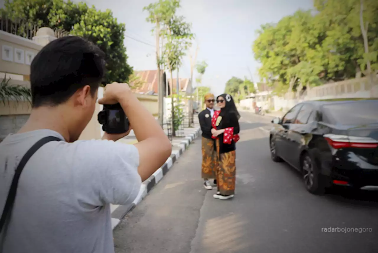 Trotoar Hayam Wuruk Bojonegoro Jadi Jujukan Foto Prewed