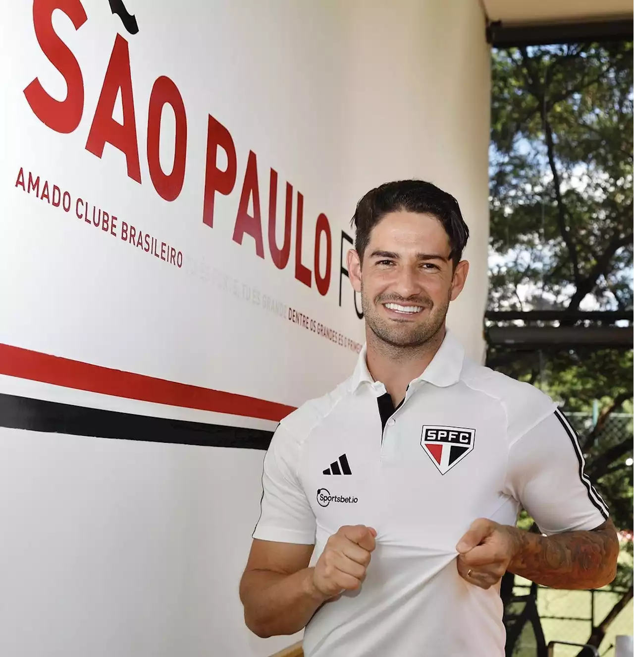 Apresentação de Alexandre Pato no São Paulo é adiada por motivo inusitado; entenda