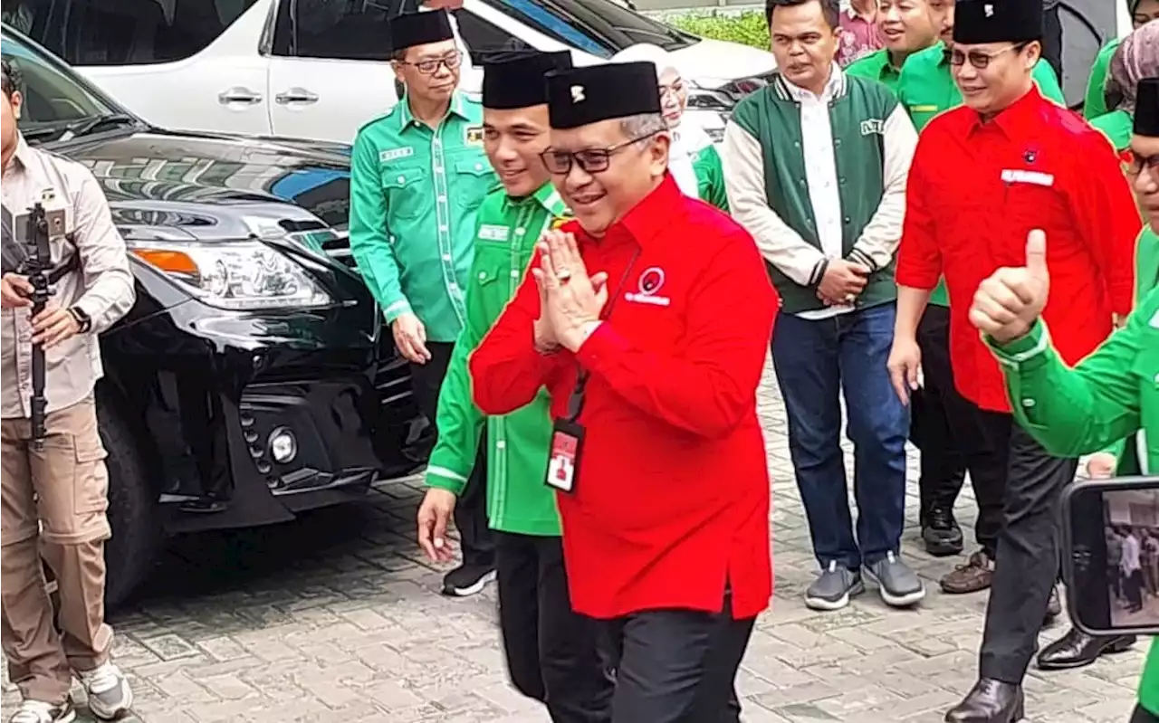 Berkopiah Hitam, Elite PDIP Bertandang ke PPP untuk Gelar Pertemuan Bersama